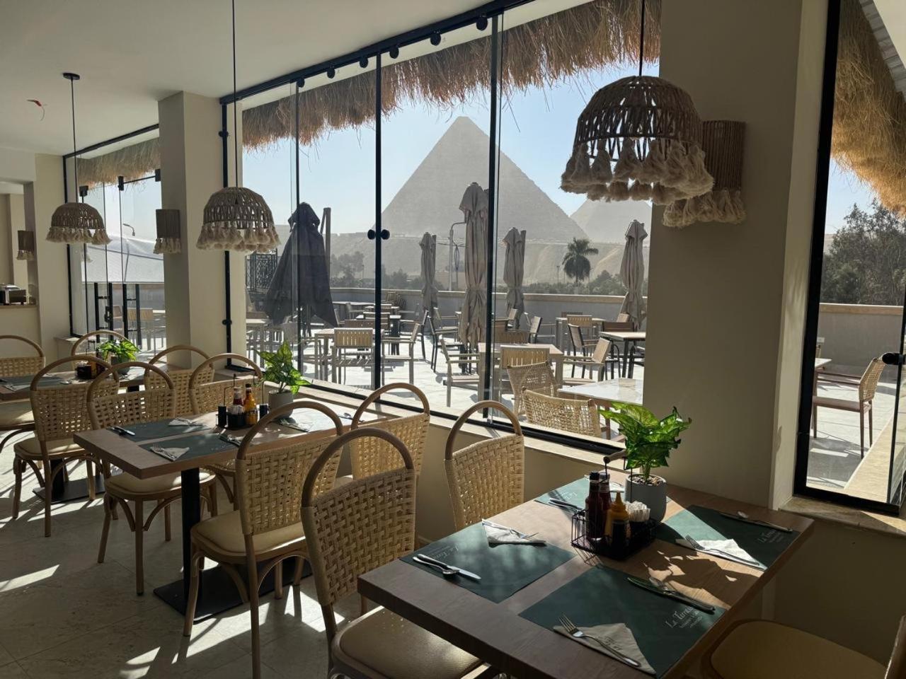 La Boutique Hotel - Vue Des Pyramides Kafret el-Gabal Esterno foto