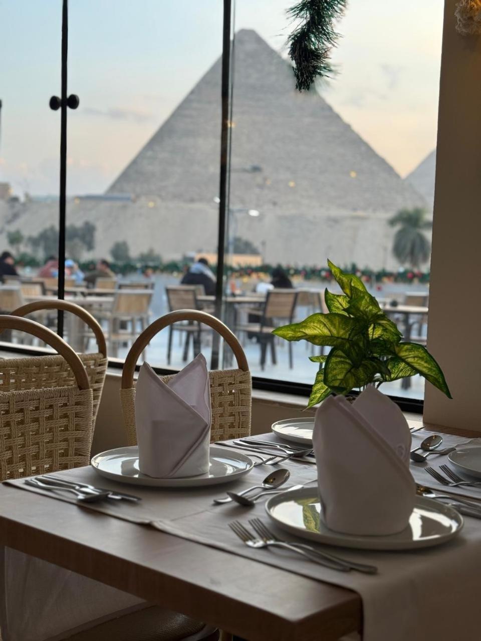 La Boutique Hotel - Vue Des Pyramides Kafret el-Gabal Esterno foto