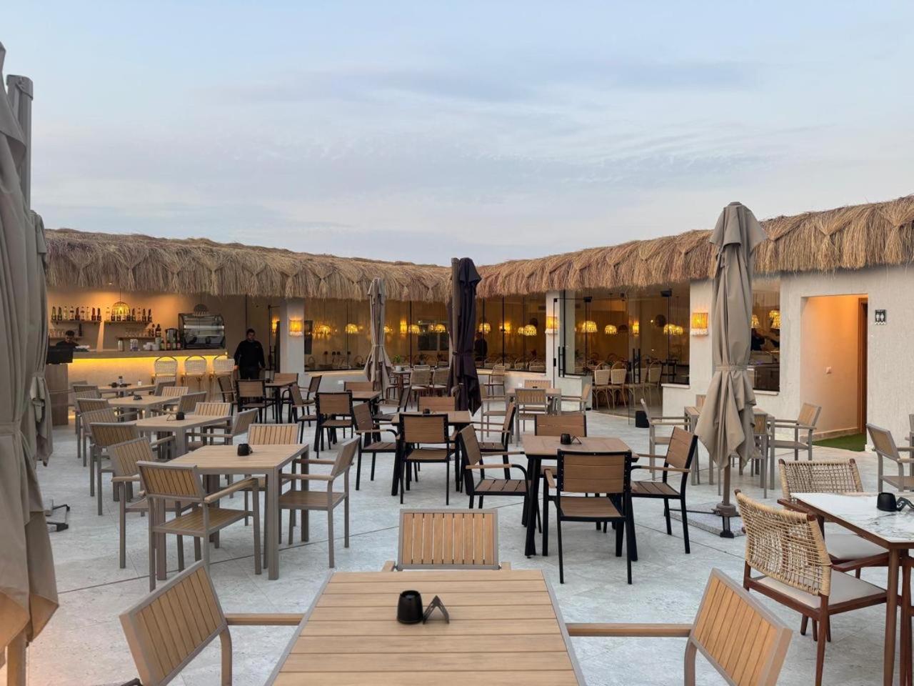 La Boutique Hotel - Vue Des Pyramides Kafret el-Gabal Esterno foto