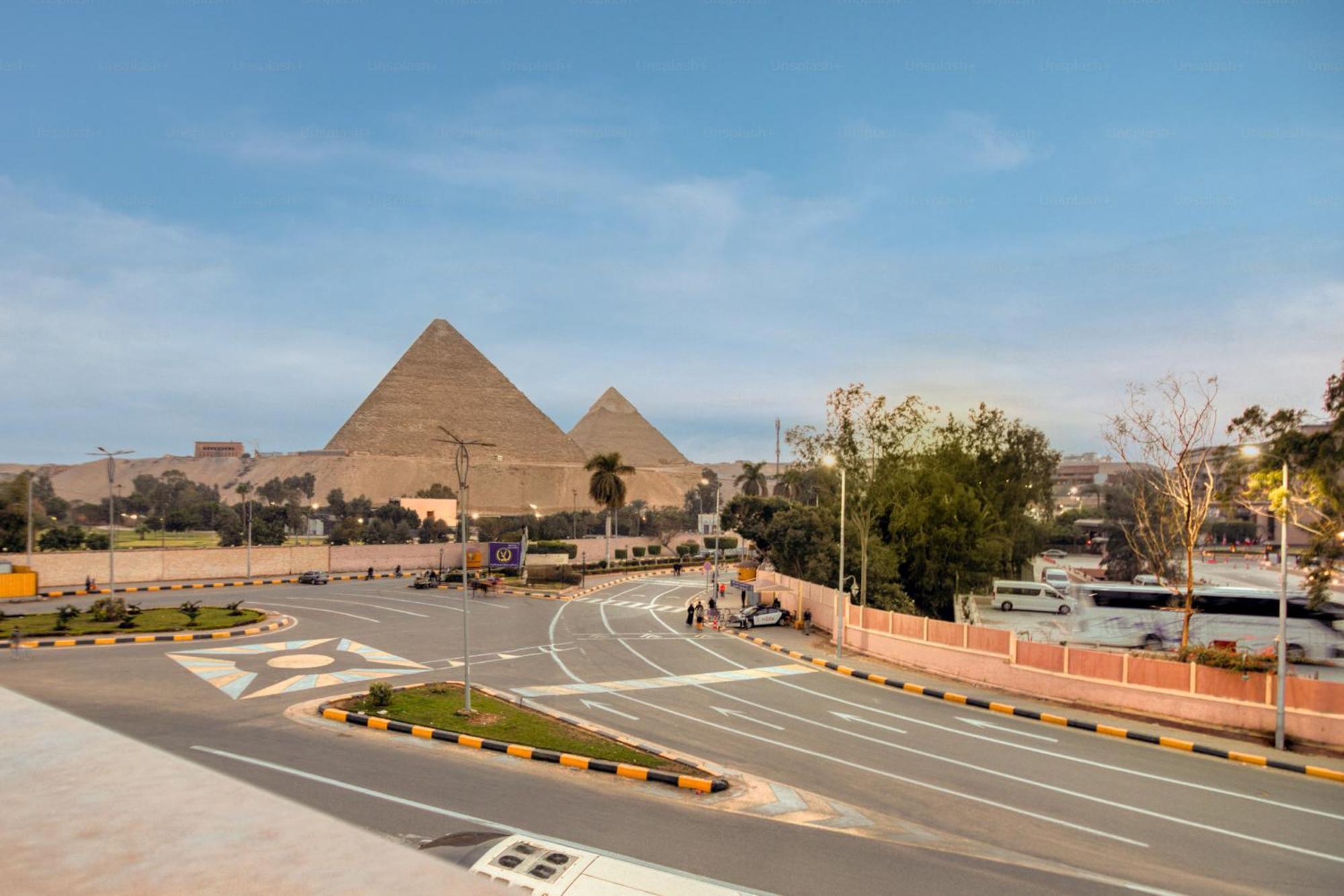 La Boutique Hotel - Vue Des Pyramides Kafret el-Gabal Esterno foto