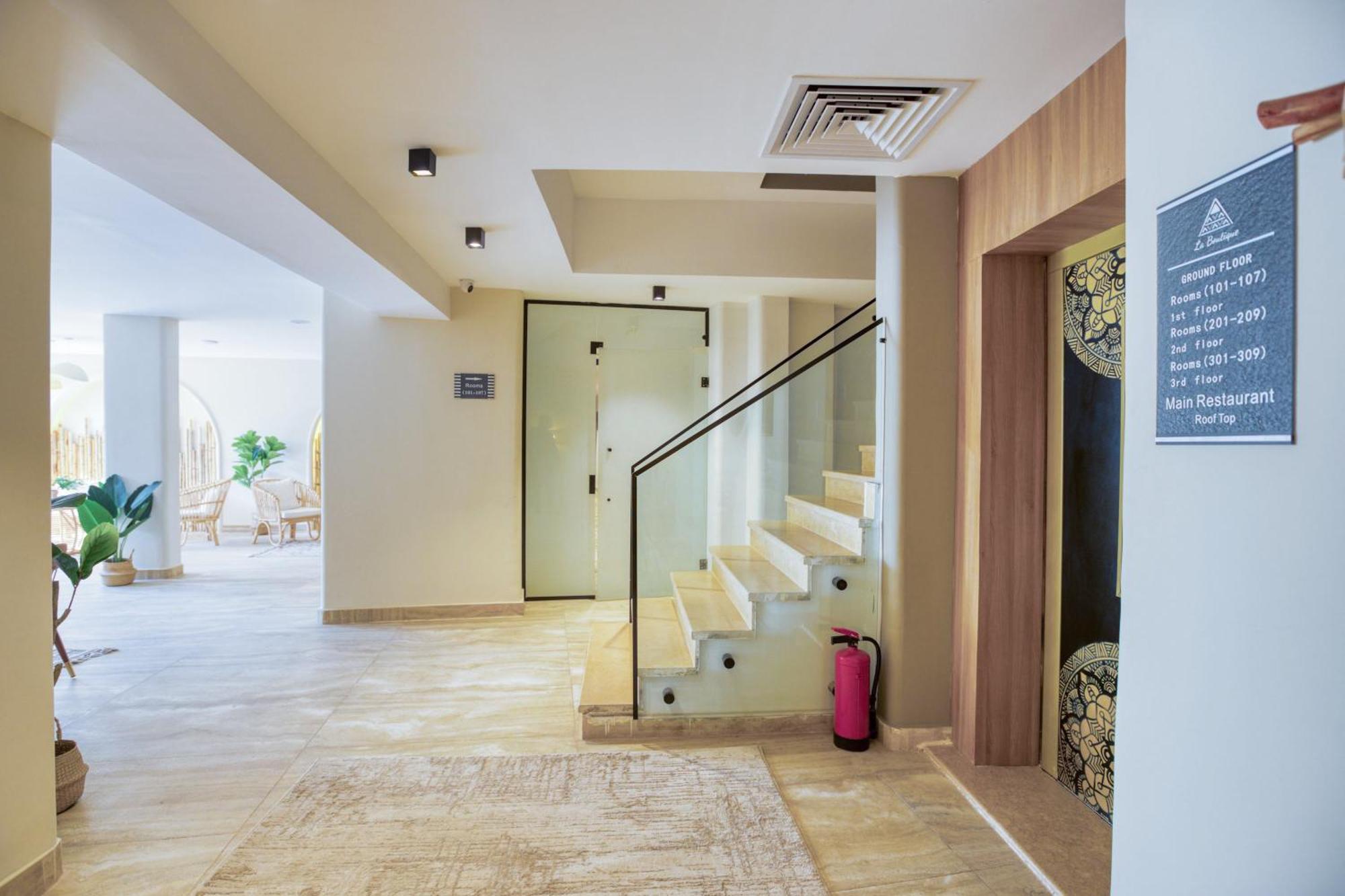 La Boutique Hotel - Vue Des Pyramides Kafret el-Gabal Esterno foto