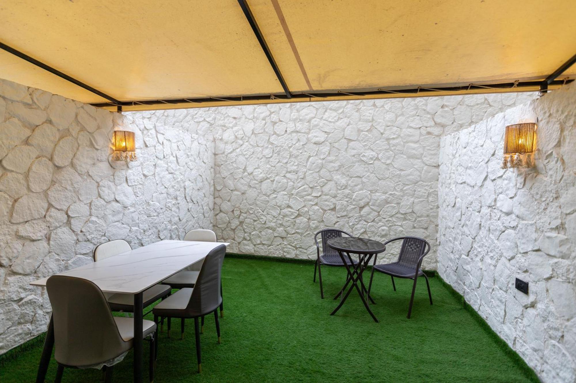La Boutique Hotel - Vue Des Pyramides Kafret el-Gabal Esterno foto