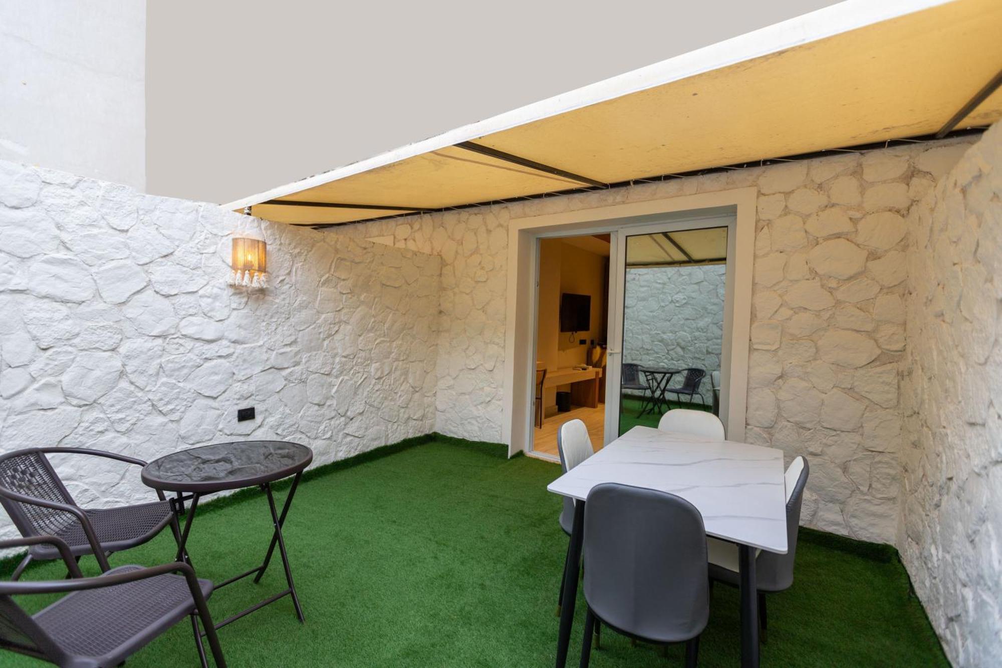 La Boutique Hotel - Vue Des Pyramides Kafret el-Gabal Esterno foto